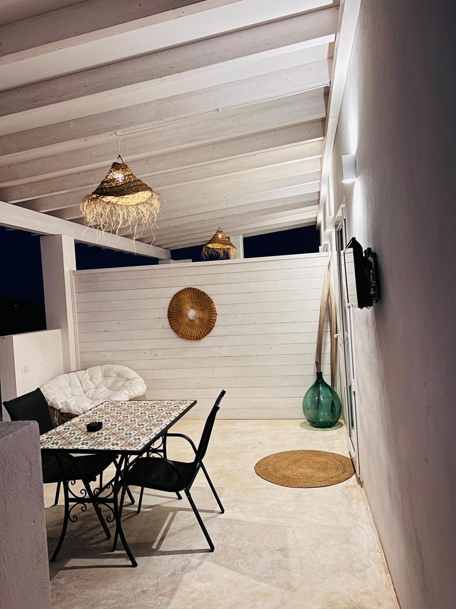 Le Stanze Di Chloe Hotel Тавиано Екстериор снимка