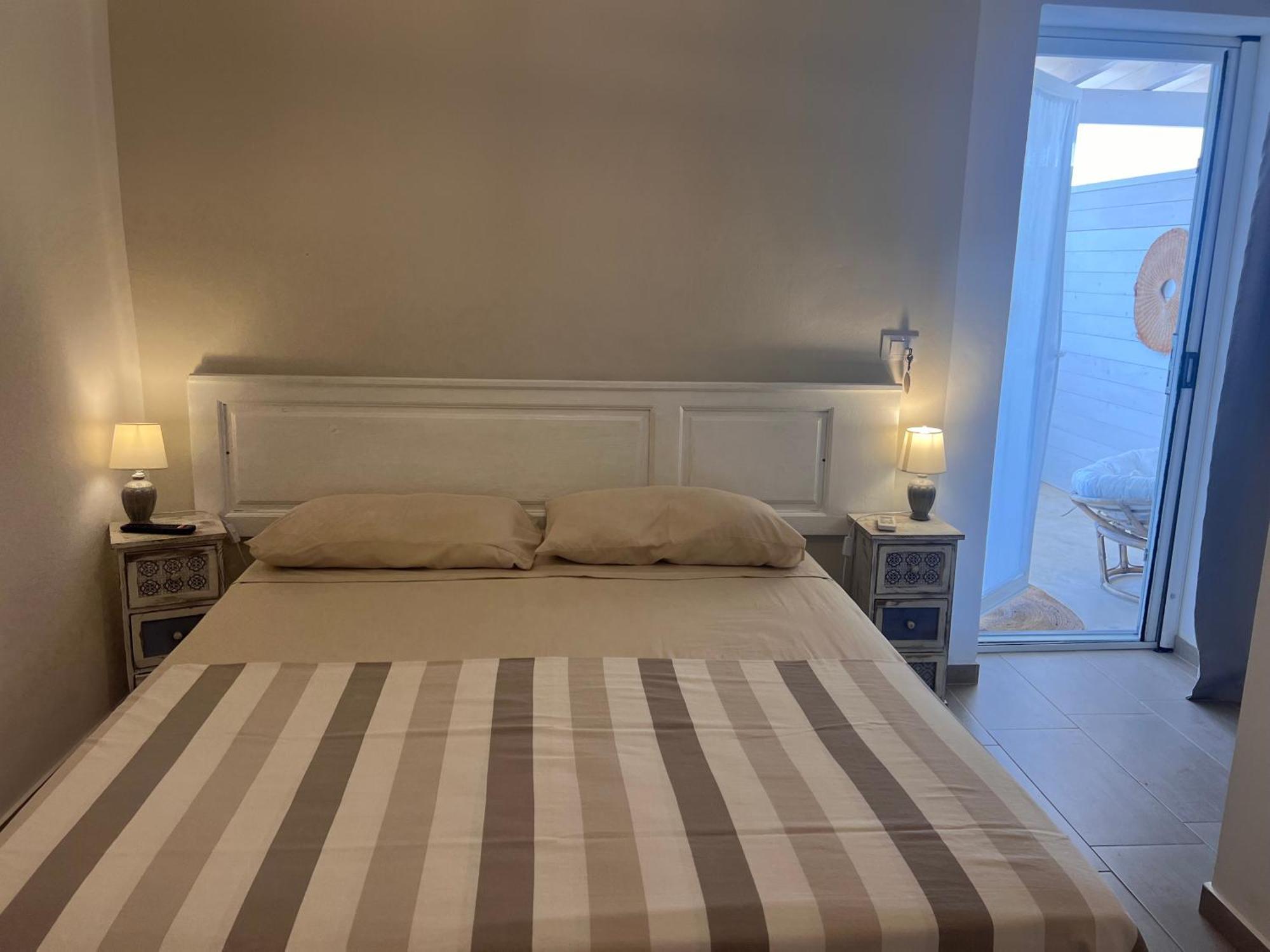 Le Stanze Di Chloe Hotel Тавиано Екстериор снимка