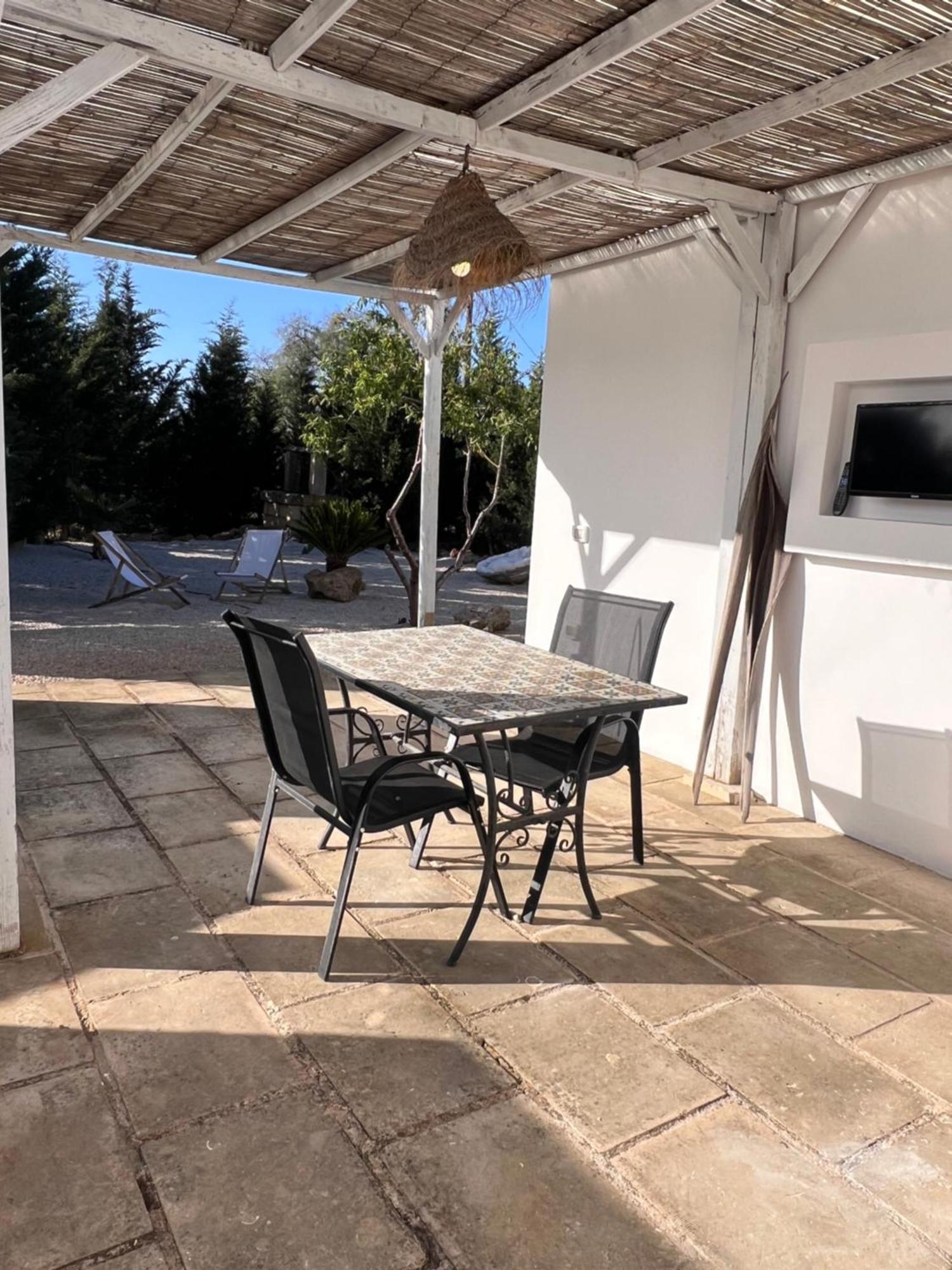 Le Stanze Di Chloe Hotel Тавиано Екстериор снимка