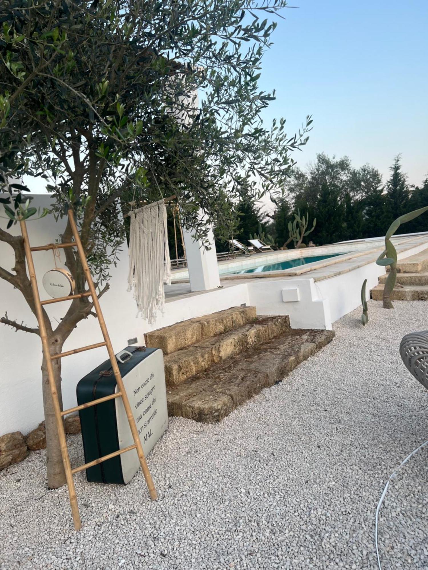 Le Stanze Di Chloe Hotel Тавиано Екстериор снимка